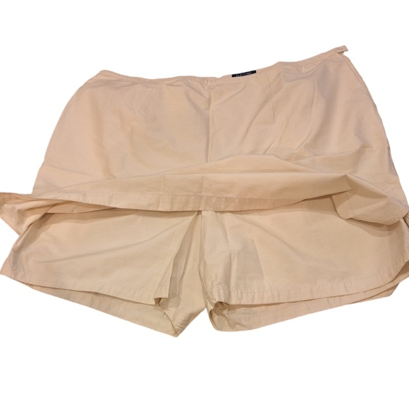 Beige Skirt/Shorts Skorts - Picture 2 of 5